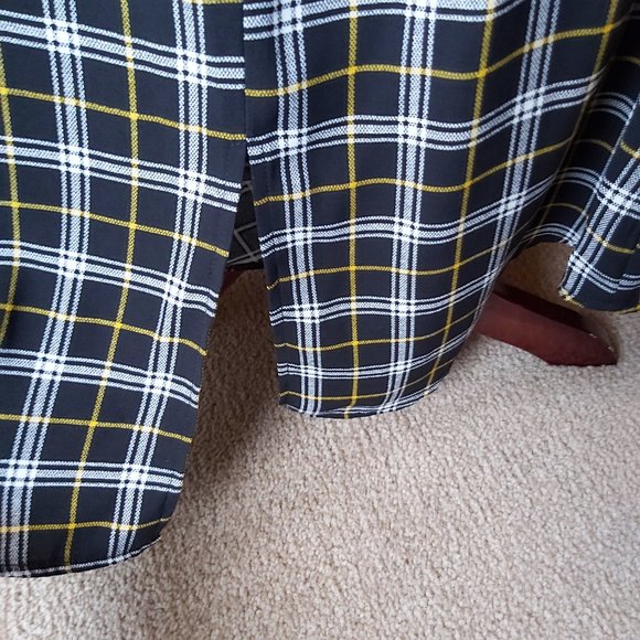 Ardene Off the Shoulder Plaid Dressy Top - Picture 4 of 7